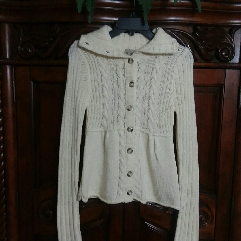 🌻 Cozy button down sweater 🌻
